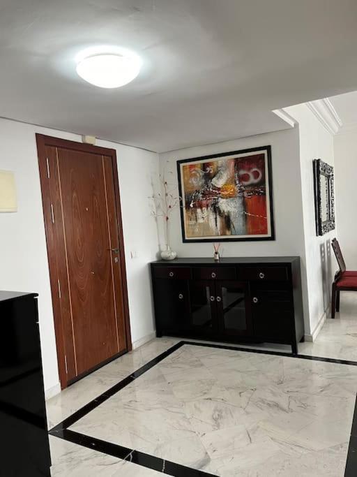 Appartement In The Heart Of Tanger Boulevard Exterior photo